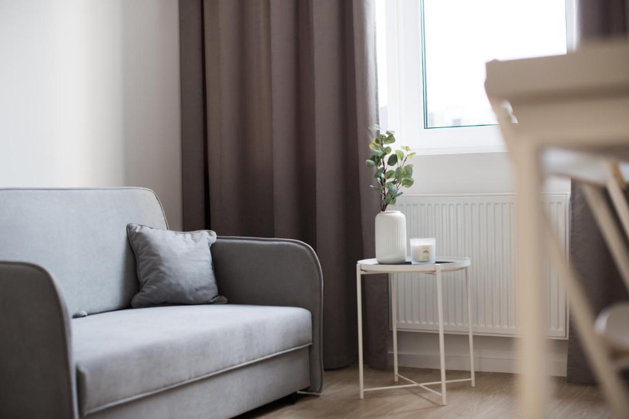 Studio Apartment In Laisves Aleja Kaunas Bagian luar foto